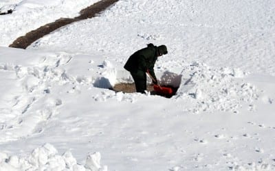 Snow Shoveling Tips to Stay Safe and Out of the Hospital