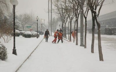 Safe Snow Shoveling Tips